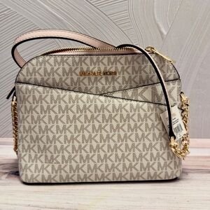 Michael Kors Jet Set Crossbody bag Beige and Gold Women's Bag - New with tag